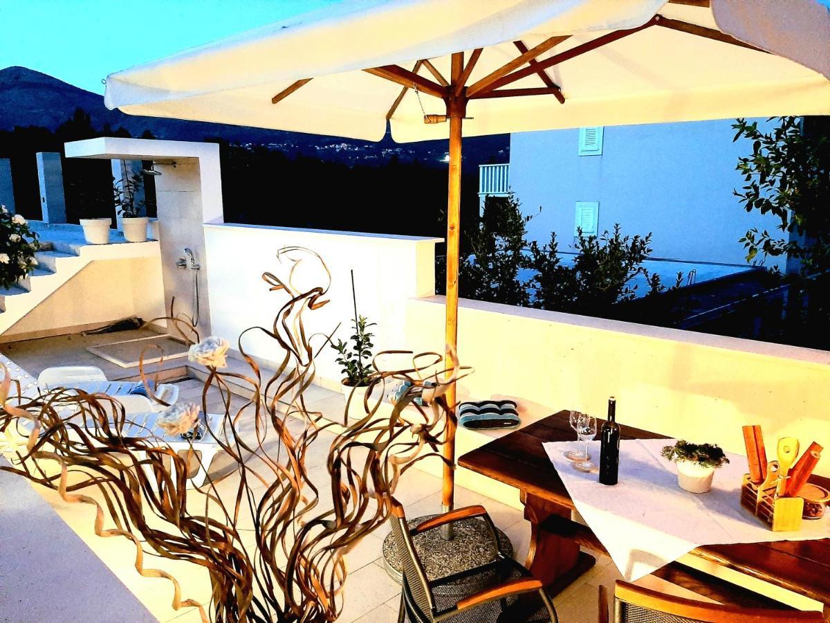 Villa "Amber" Luxury Apartments With A Pool Млини Экстерьер фото