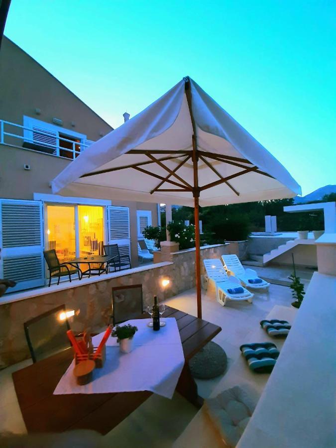 Villa "Amber" Luxury Apartments With A Pool Млини Экстерьер фото