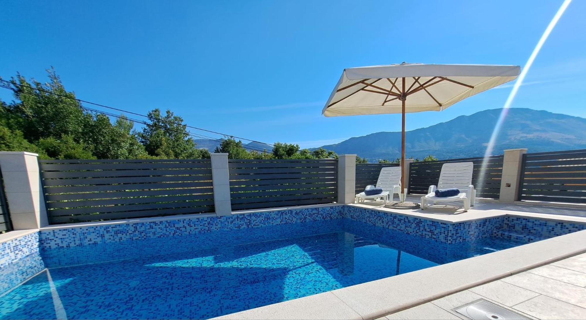 Villa "Amber" Luxury Apartments With A Pool Млини Экстерьер фото