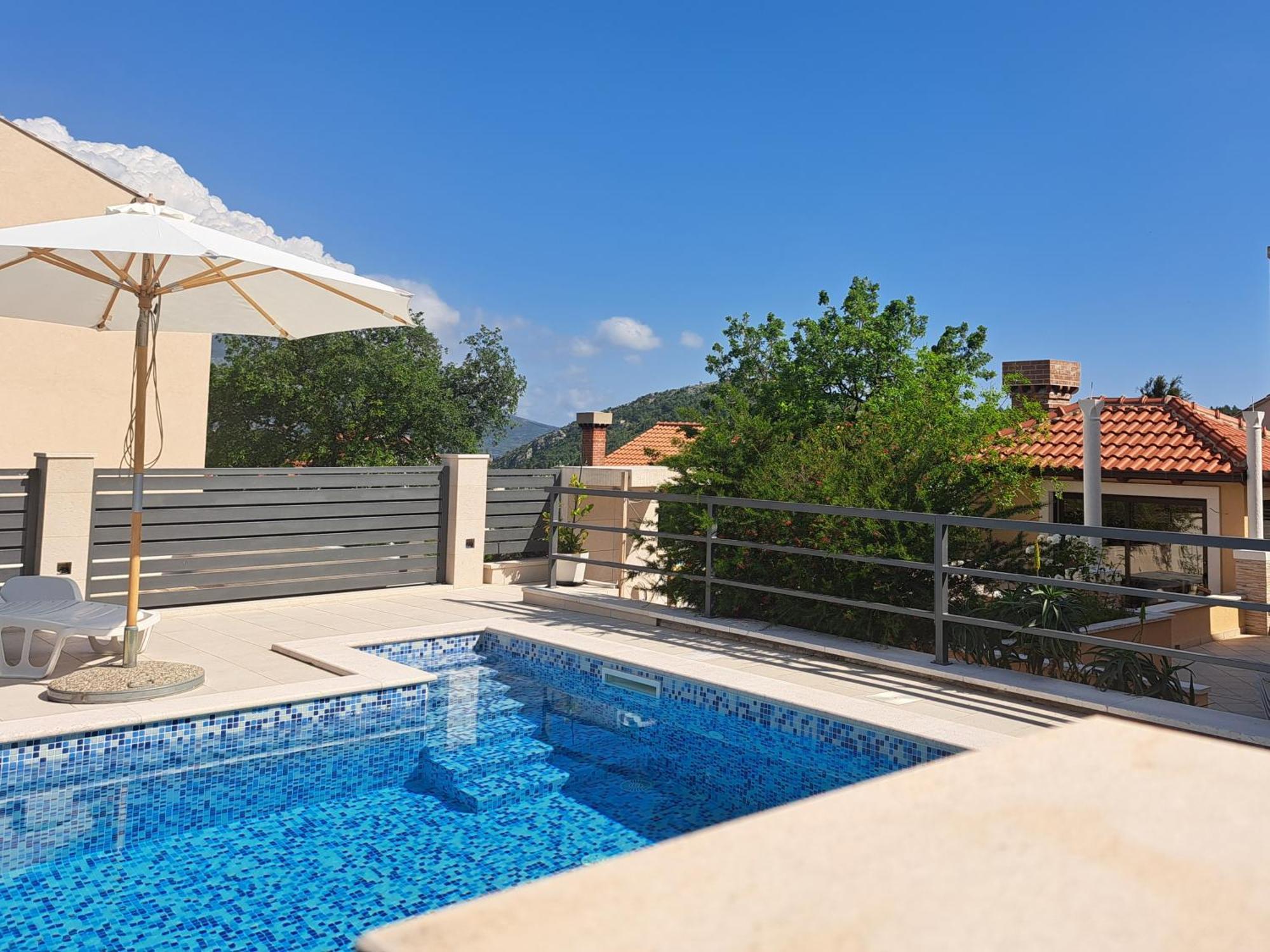 Villa "Amber" Luxury Apartments With A Pool Млини Номер фото