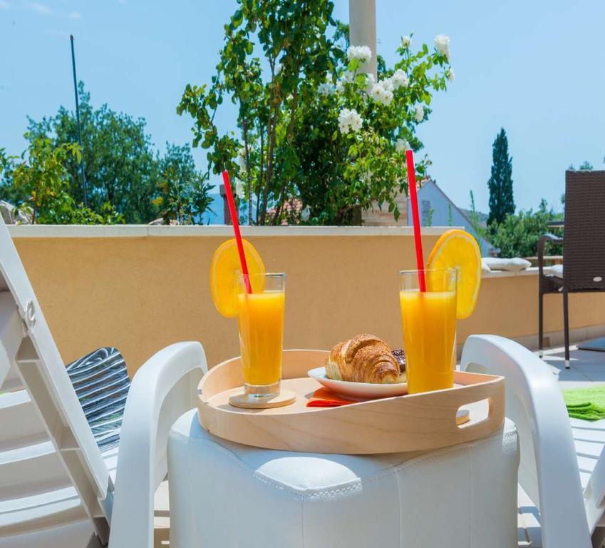 Villa "Amber" Luxury Apartments With A Pool Млини Экстерьер фото